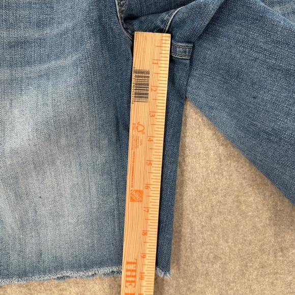 Lucky Brand Georgia Bermuda Shorts 16W Denim Blue Embroidered Frayed Hem Cutoff - Picture 7 of 9